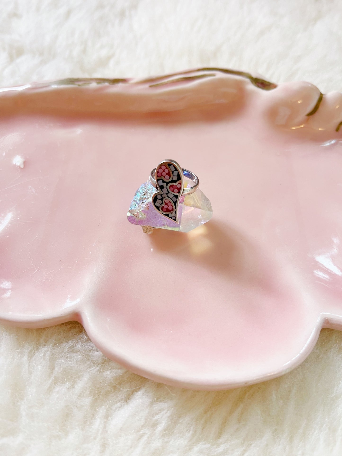 Clashed Shell Silver Heart Ring