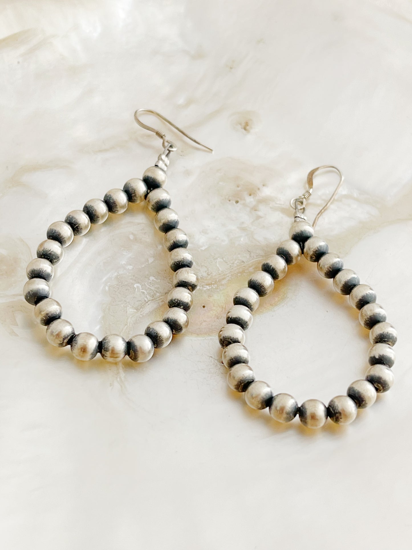 Navajo Pearl Silver Hoops Pierce.