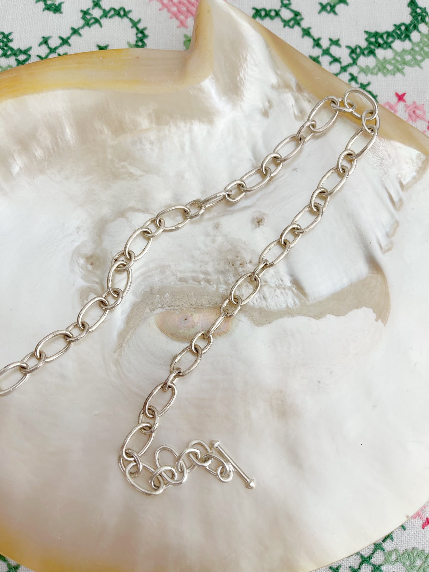 1990’s Cross Silver Chain Necklace.