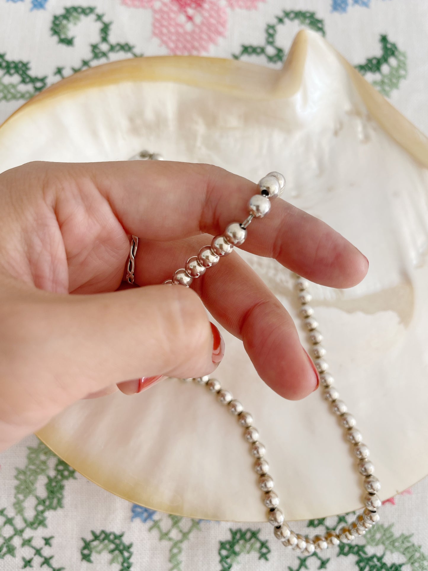 Silver Beads Necklace & Bracelet ! 2pc Set.