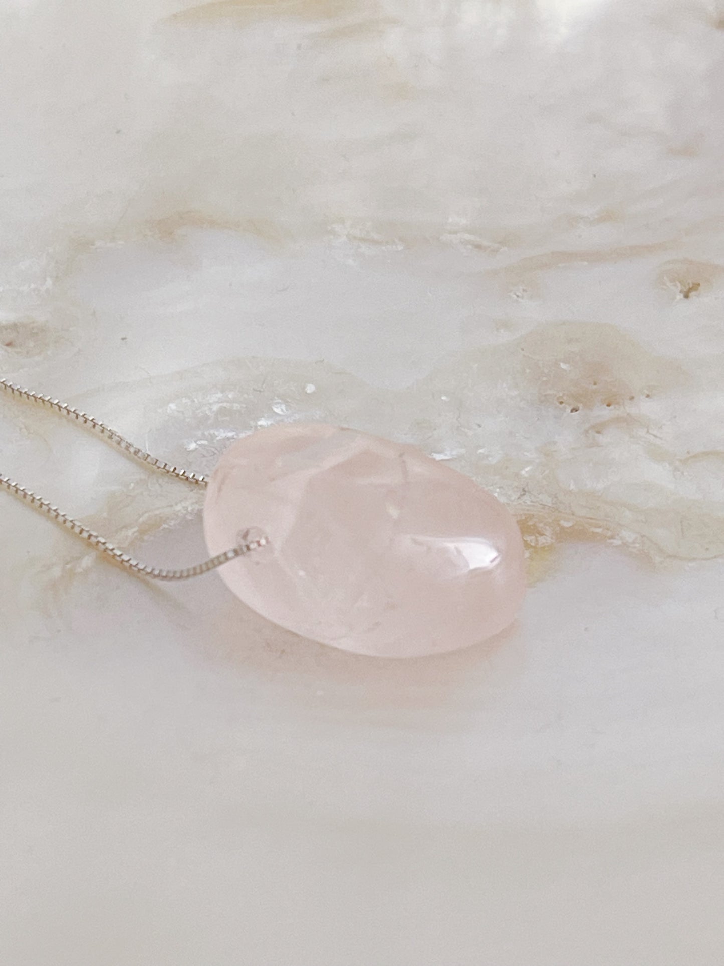 1990‘s Rose Quartz Stone Necklace.