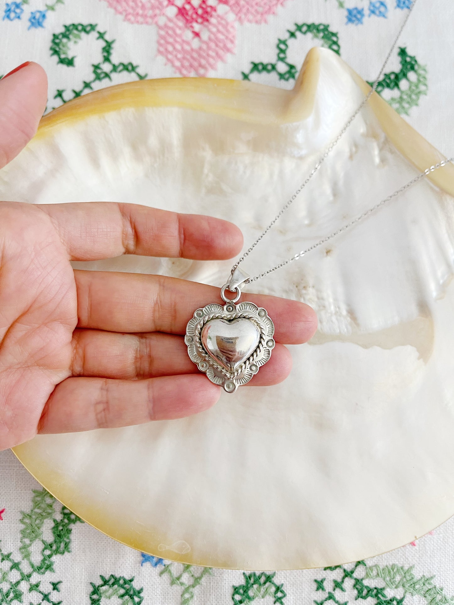 Vintage Silver Heart Necklace.