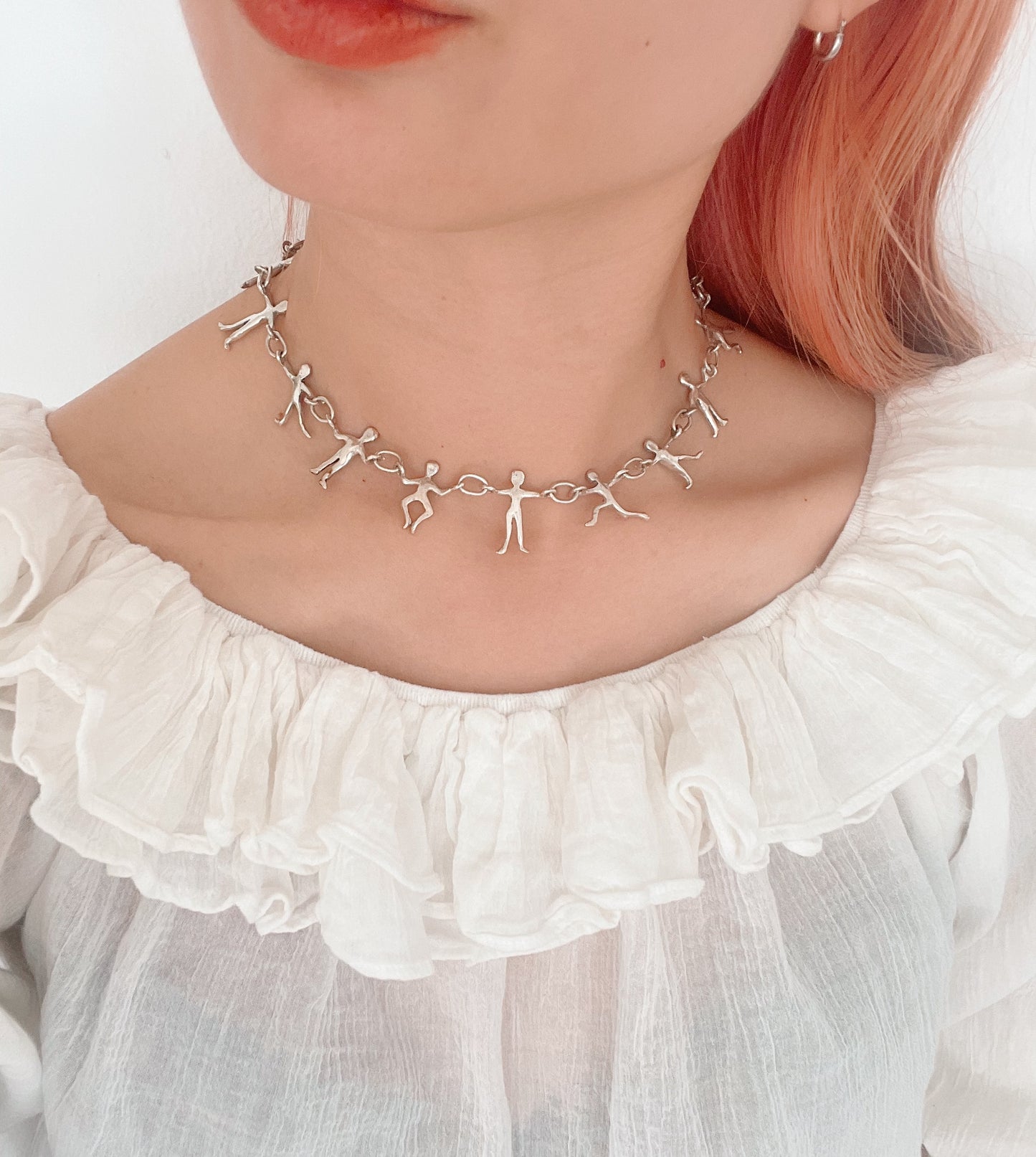 Super Rare! Vintage People Linked Silver Choker Necklace.