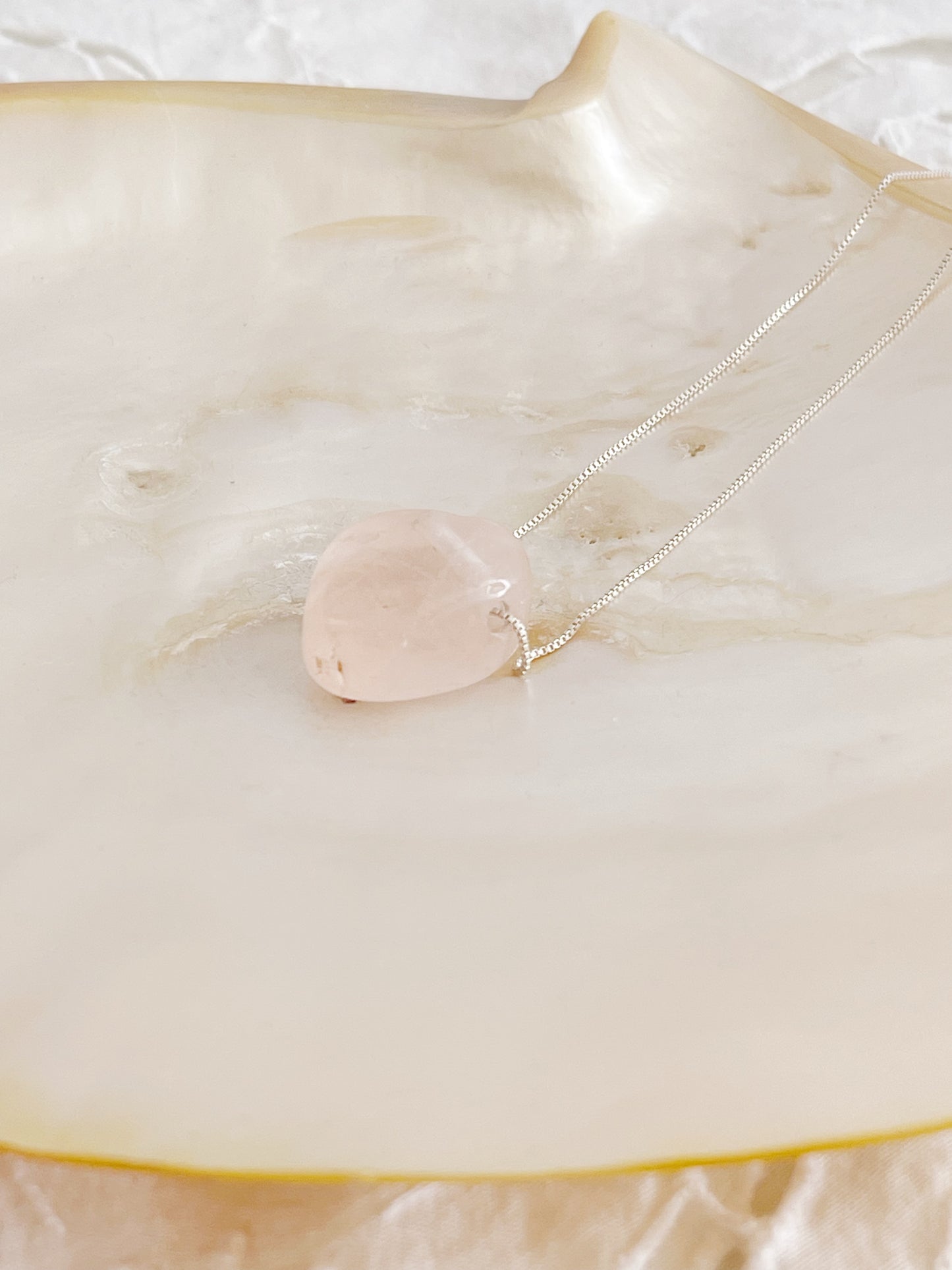 1990‘s Rose Quartz Stone Necklace.