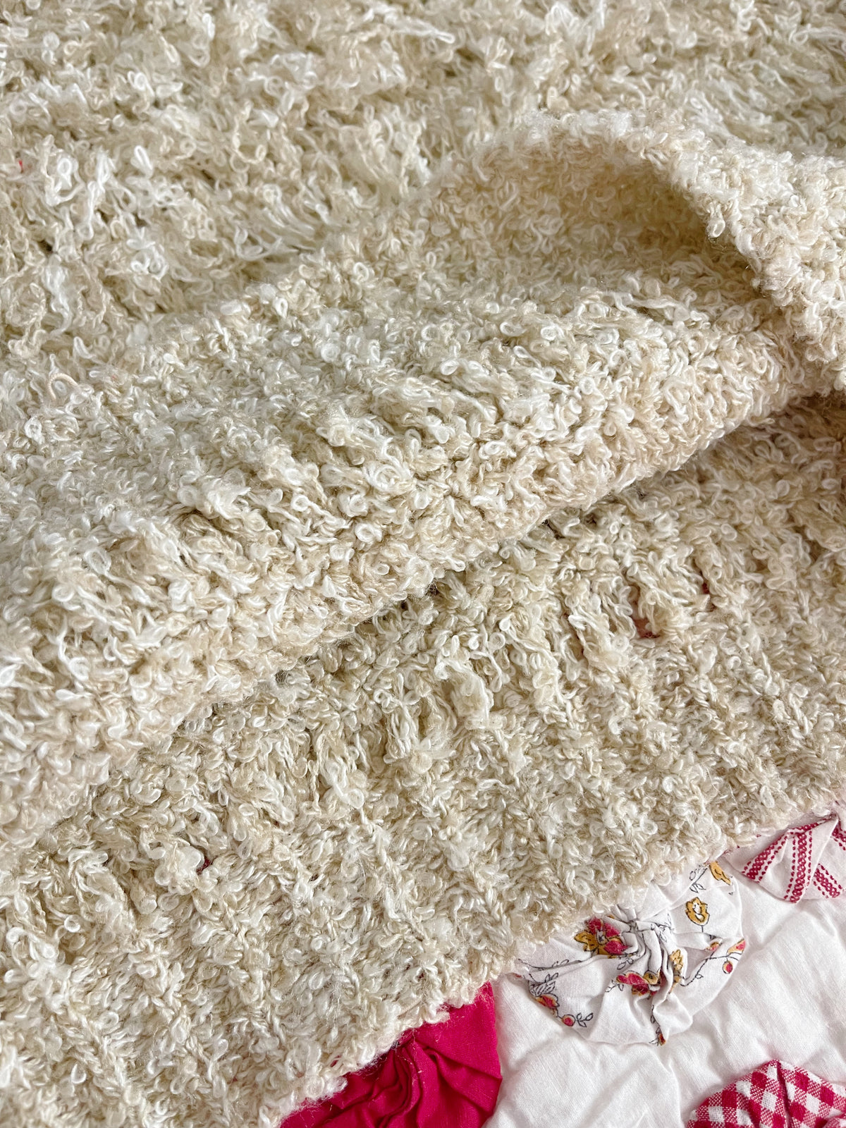 1990s Beige and White Shaggy Knit Sweater