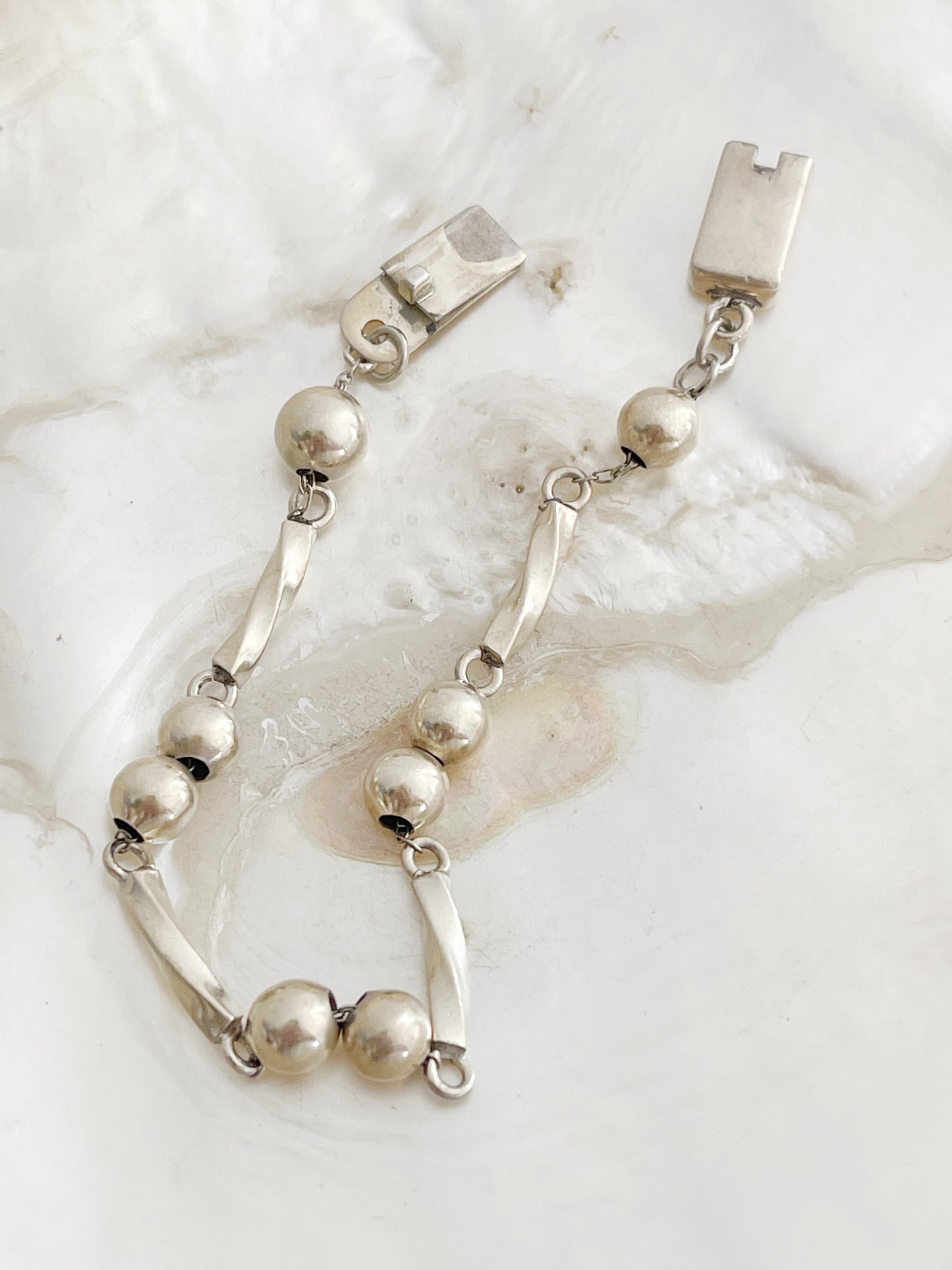 Vintage Bar and Ball Beads Silver Bracelet.