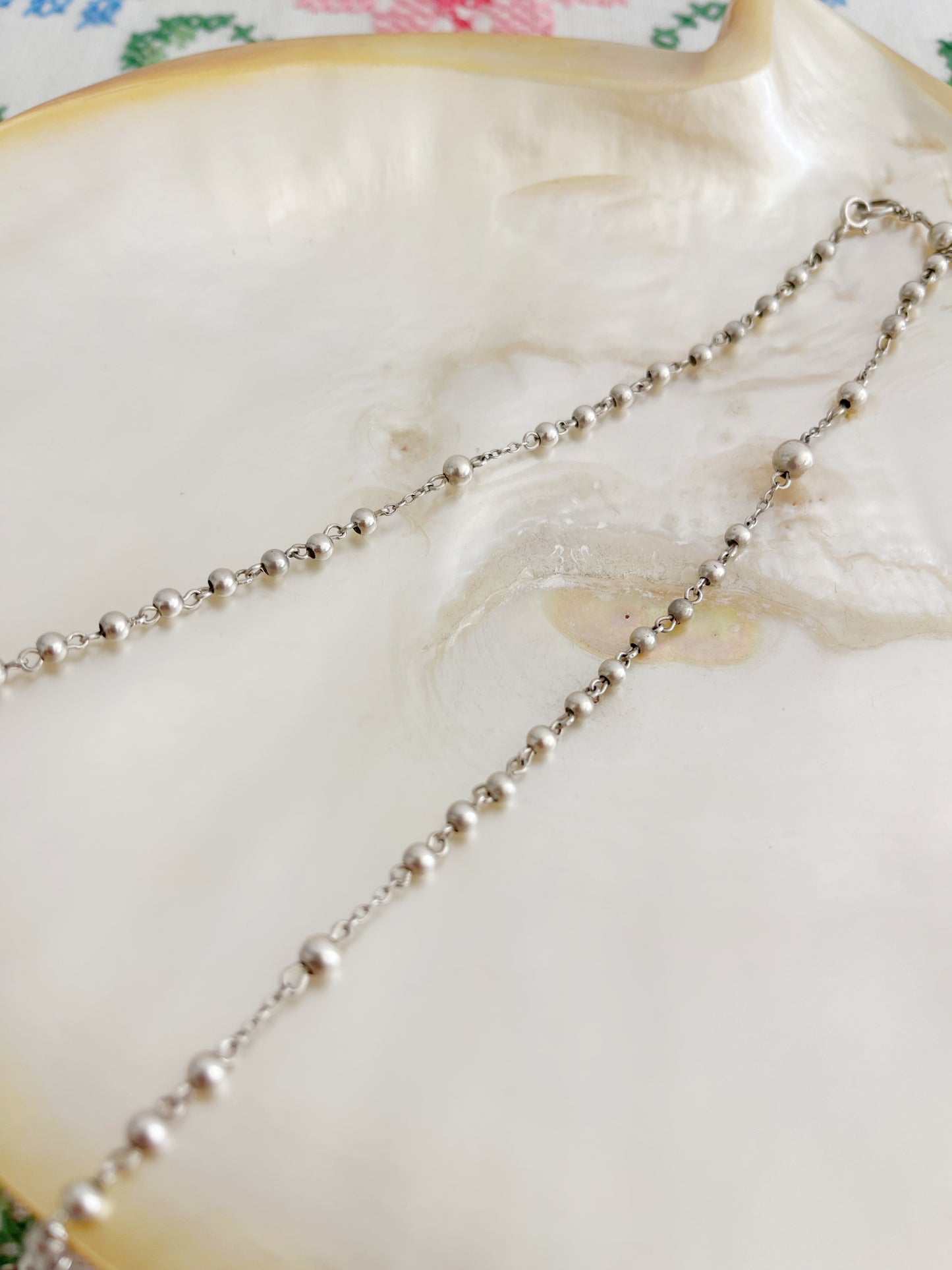 Vintage Silver Ball Beads Necklace.