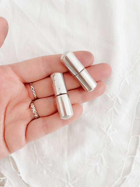 Vintage Capsules Silver Pierce