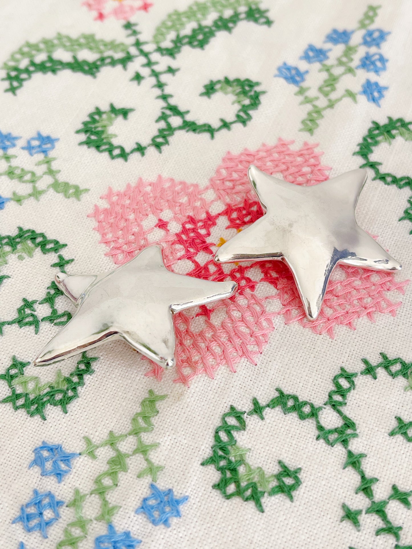 Vintage Large Star Silver Clip Earrings.