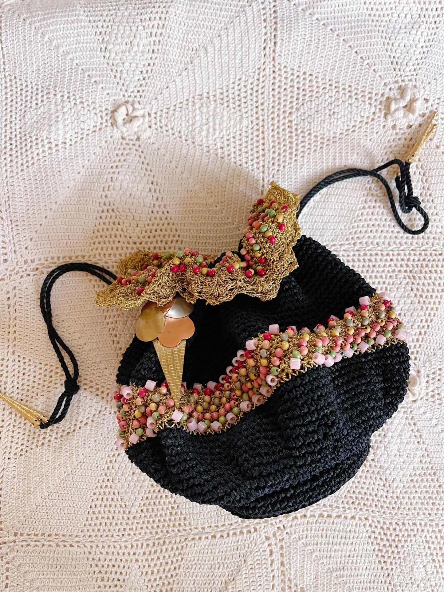 Vintage 1940's Black Crochet Purse.