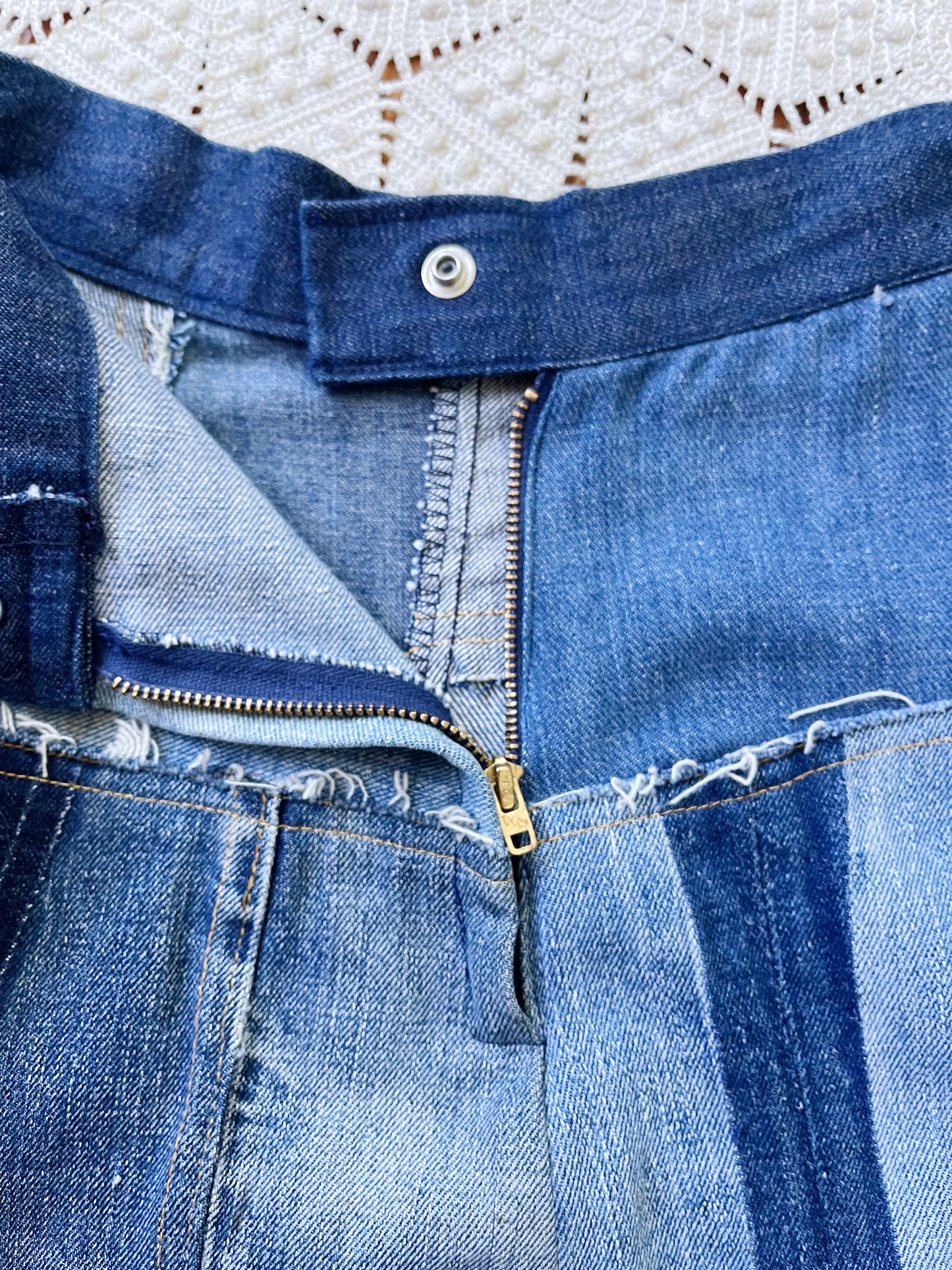 1970s Vintage Patchworks Denim Skirt