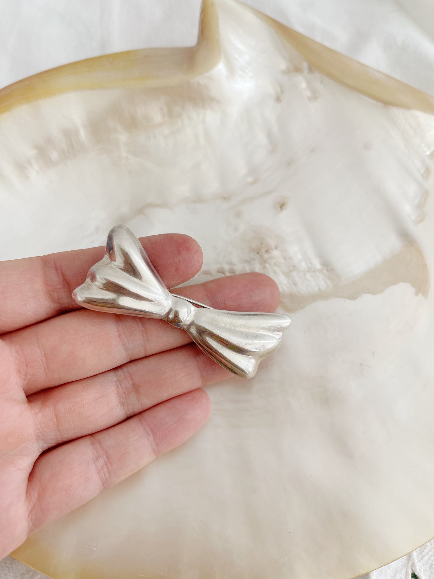 Vintage Silver Ribbon Hair Pin.