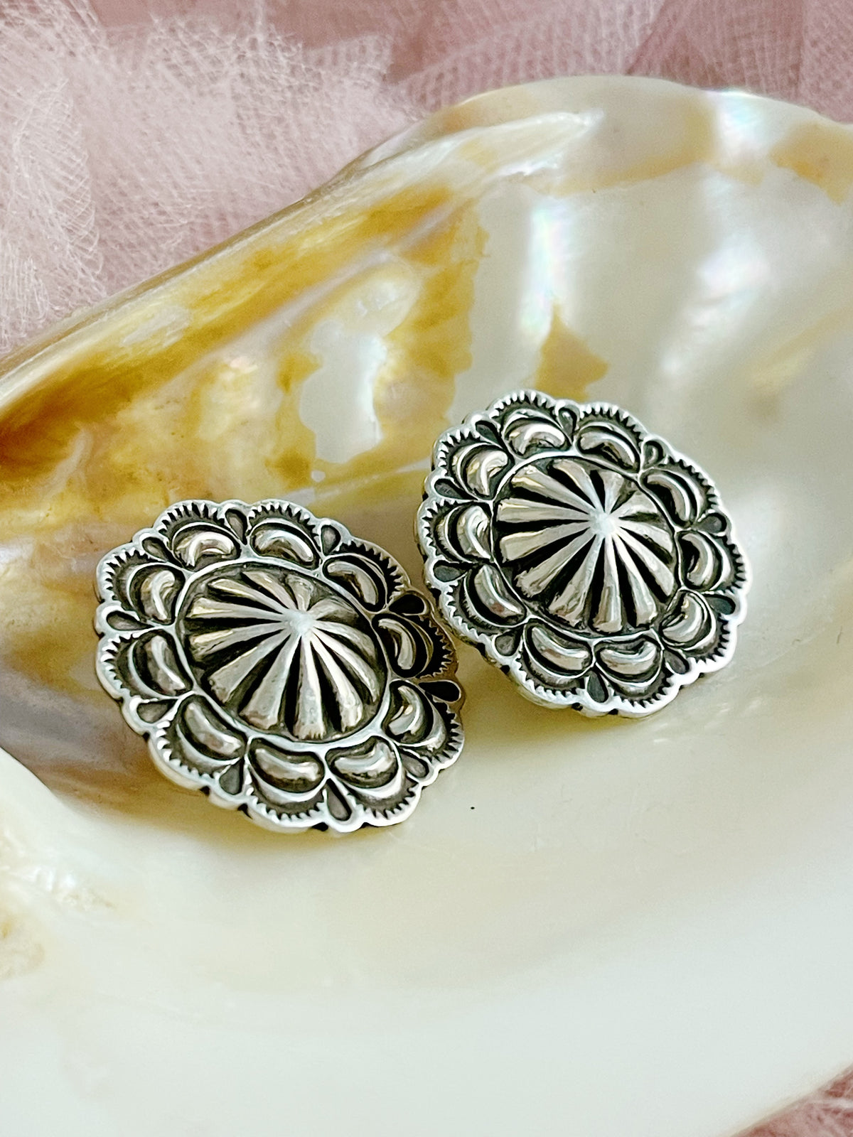 Tsosie Orville White Silver Concho Pierce