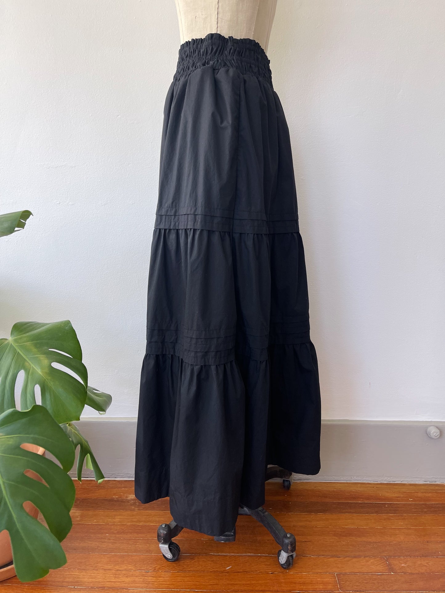 Black Flare Long Skirt