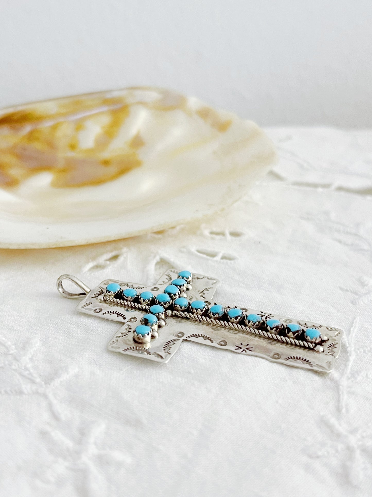 Zuni JP UKESTINE Cross Turquoise Top.