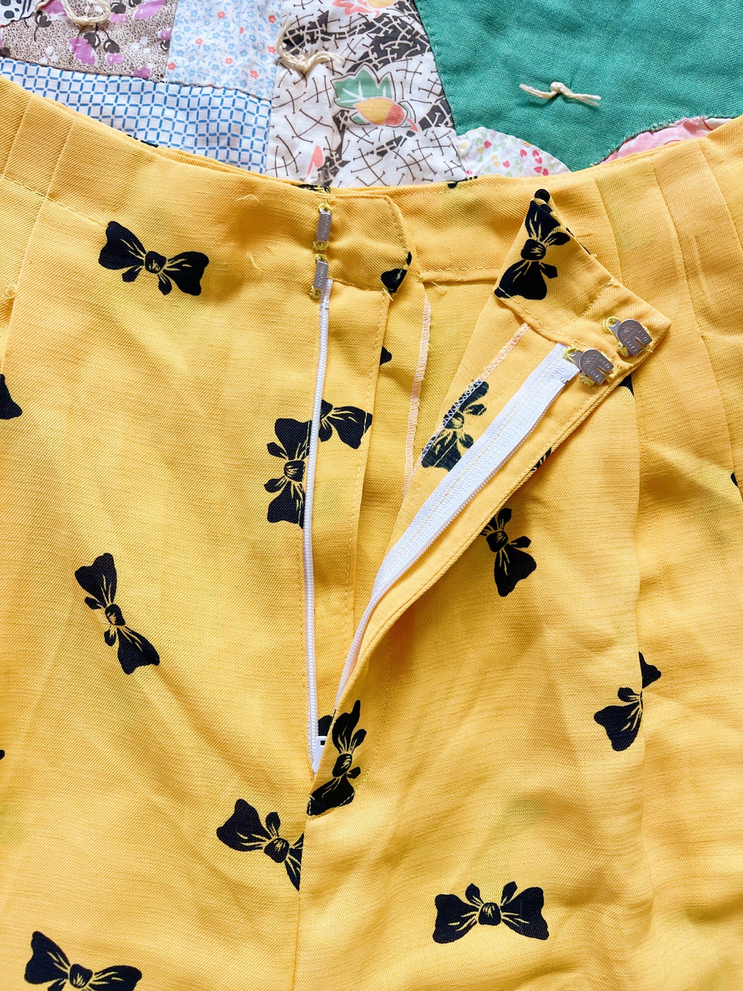 1980s Ribbon Printed Pants