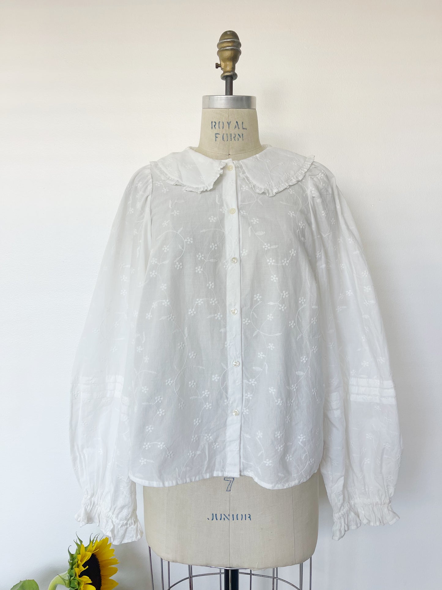 Frilled Collar Cotton Blouse