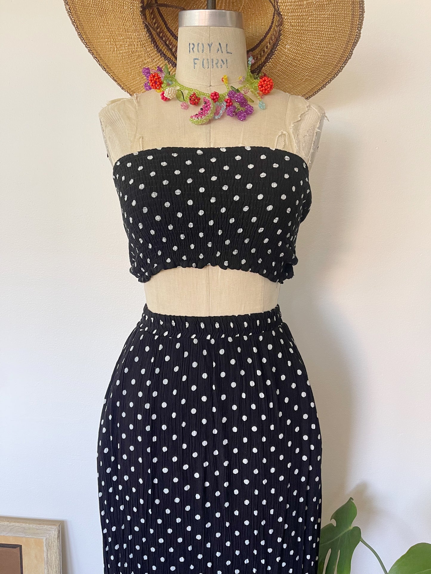1990s Pretty Dots Set-up