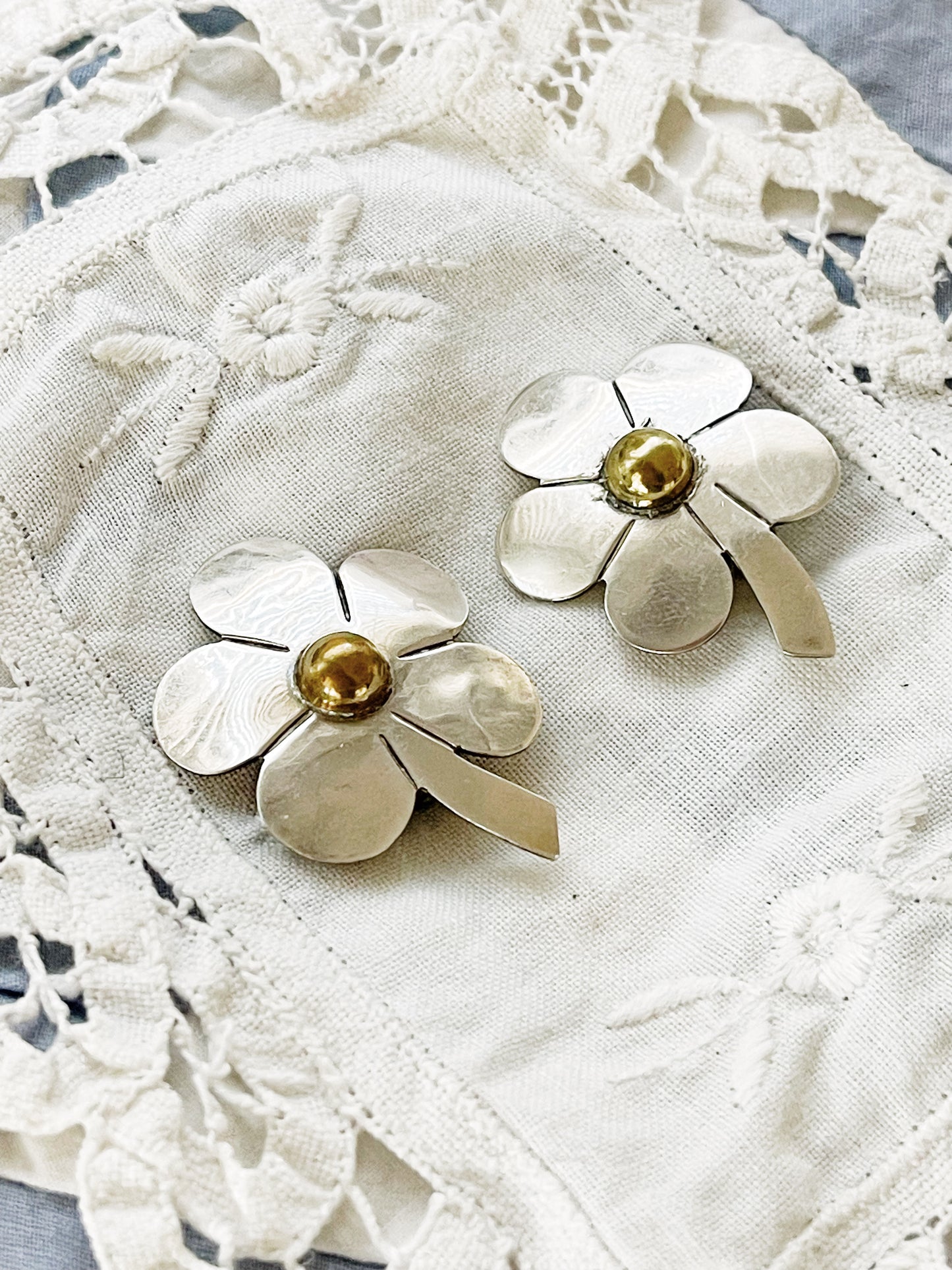 Vintage Mexican Silver Flower Clip On Earrings