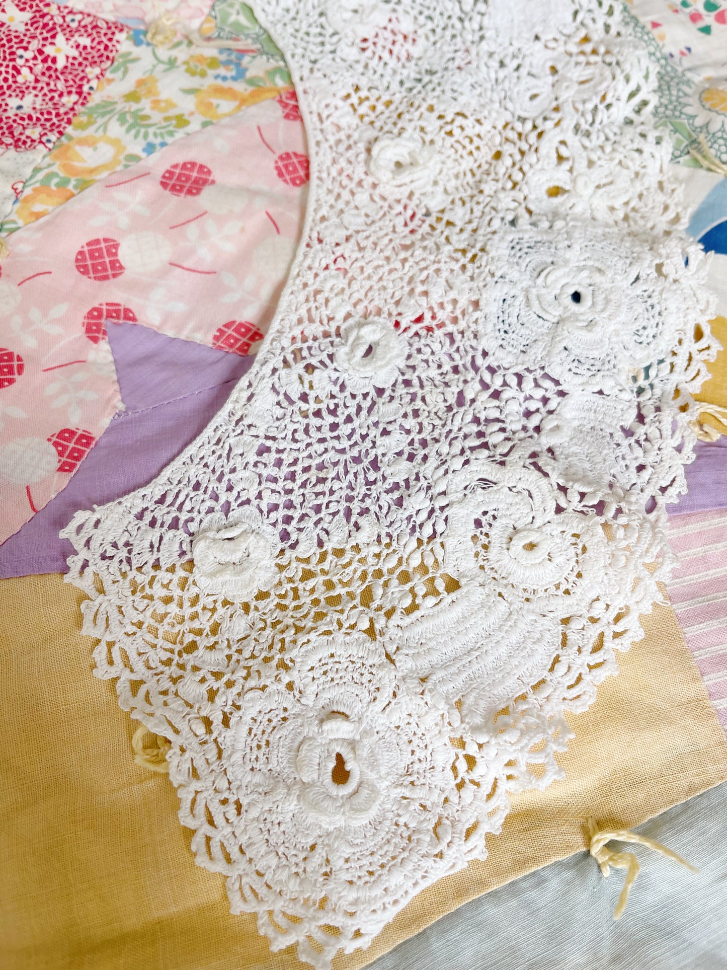 1940s Antique Crochet Collar