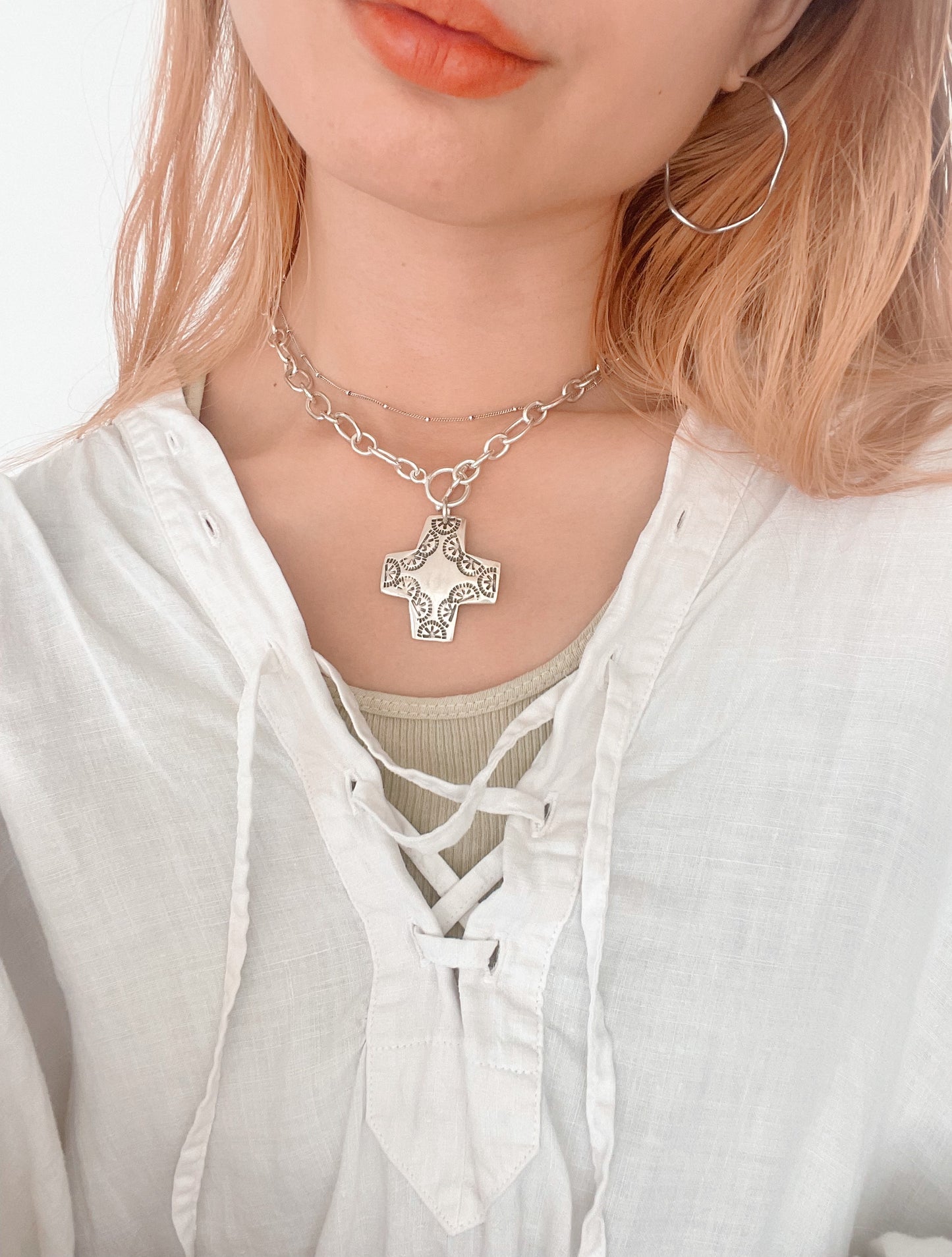 1990’s Cross Silver Chain Necklace.