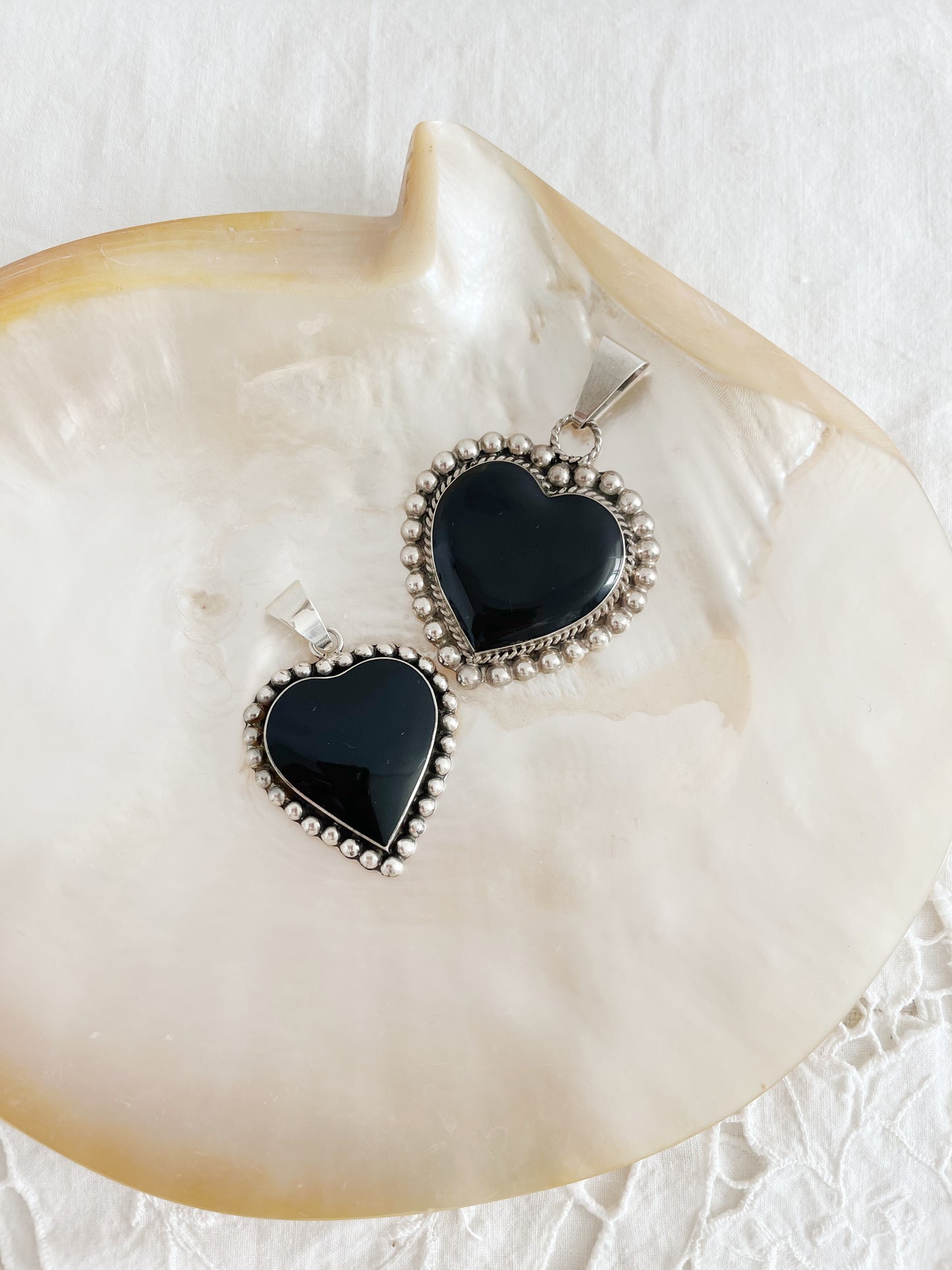 1980’s Onyx Heart Pendant Top.