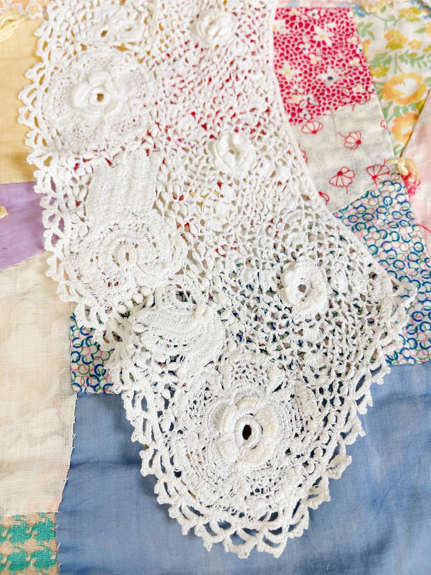 1940s Antique Crochet Collar