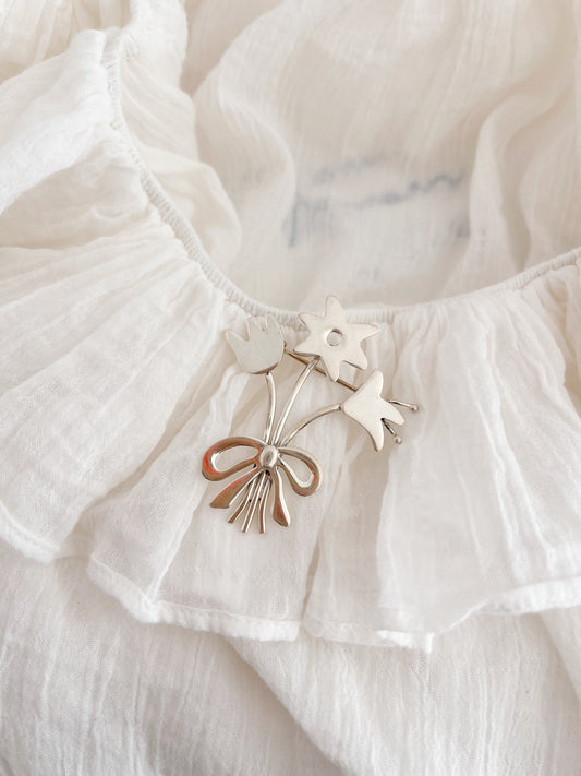 Vintage Flower Bouquet Silver Brooch.